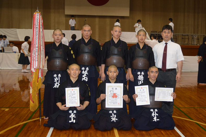 県高校総体 男子剣道部が１３年ぶりの団体優勝 樟南高等学校